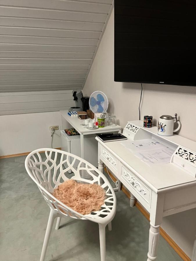 Zimmer Zum Wohlfuehlen Eching  Zewnętrze zdjęcie