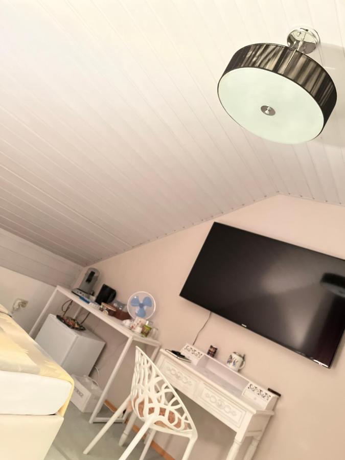 Zimmer Zum Wohlfuehlen Eching  Zewnętrze zdjęcie
