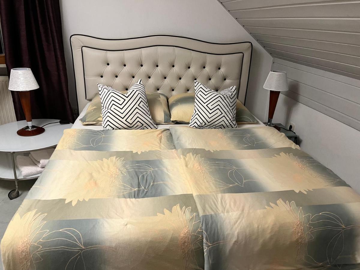 Zimmer Zum Wohlfuehlen Eching  Zewnętrze zdjęcie