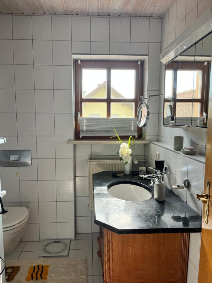 Zimmer Zum Wohlfuehlen Eching  Zewnętrze zdjęcie
